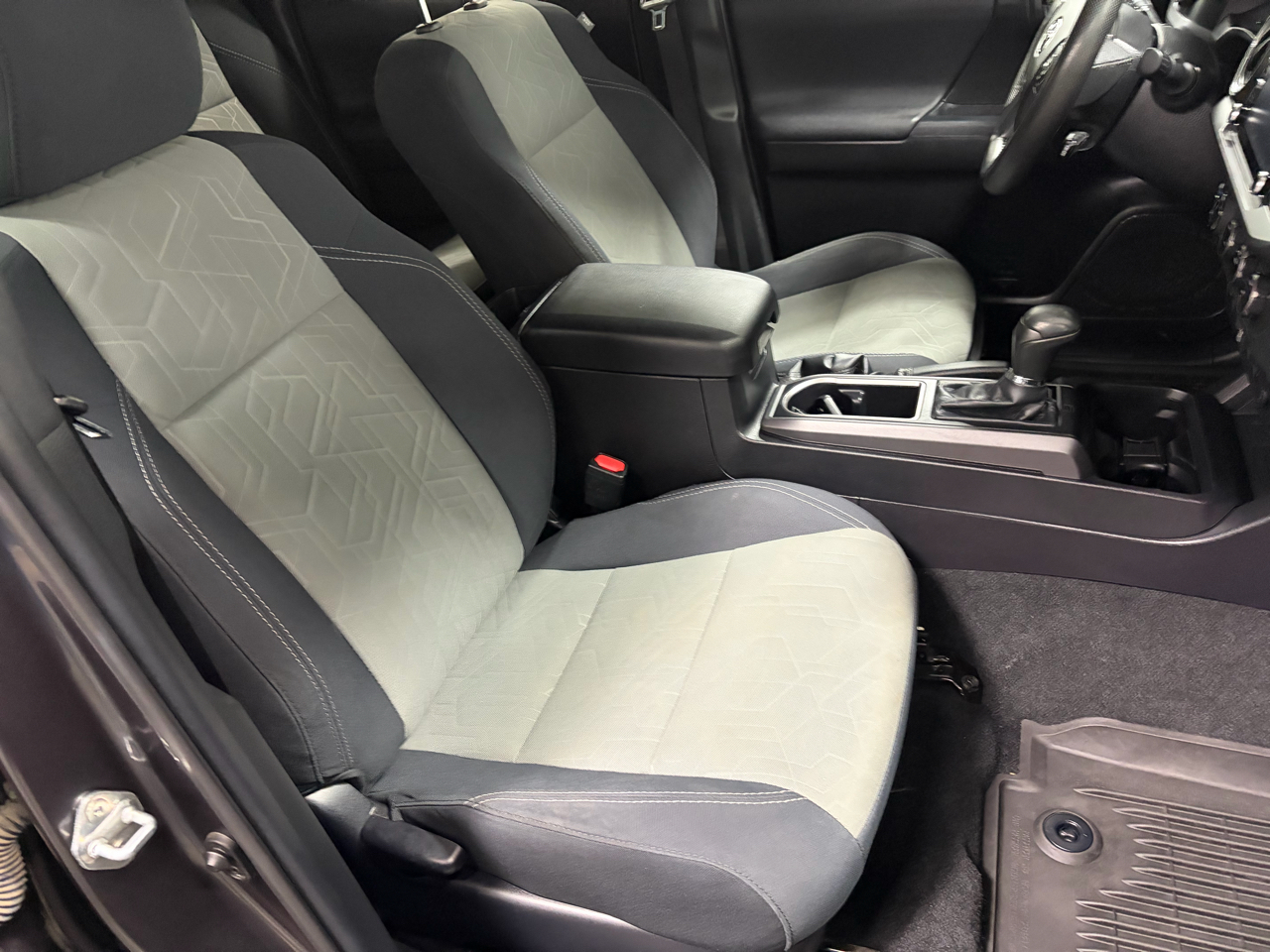 Toyota Tacoma 4WD Double Cab V6 AT TRD Off Road (Natl) 2021