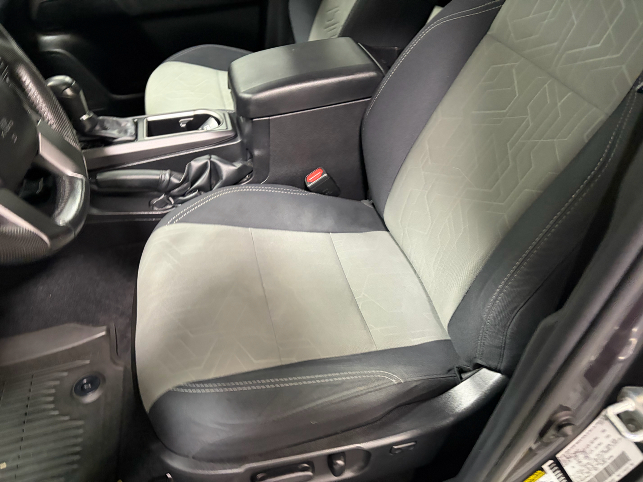 Toyota Tacoma 4WD Double Cab V6 AT TRD Off Road (Natl) 2021