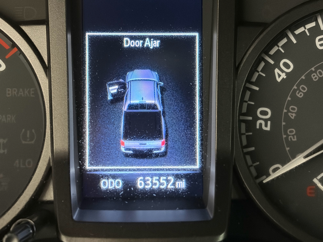 Toyota Tacoma 4WD Double Cab V6 AT TRD Off Road (Natl) 2021