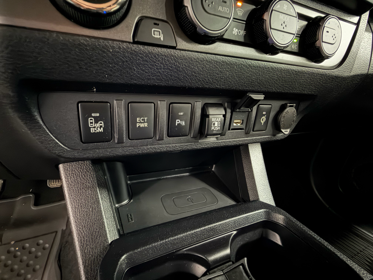 Toyota Tacoma 4WD Double Cab V6 AT TRD Off Road (Natl) 2021