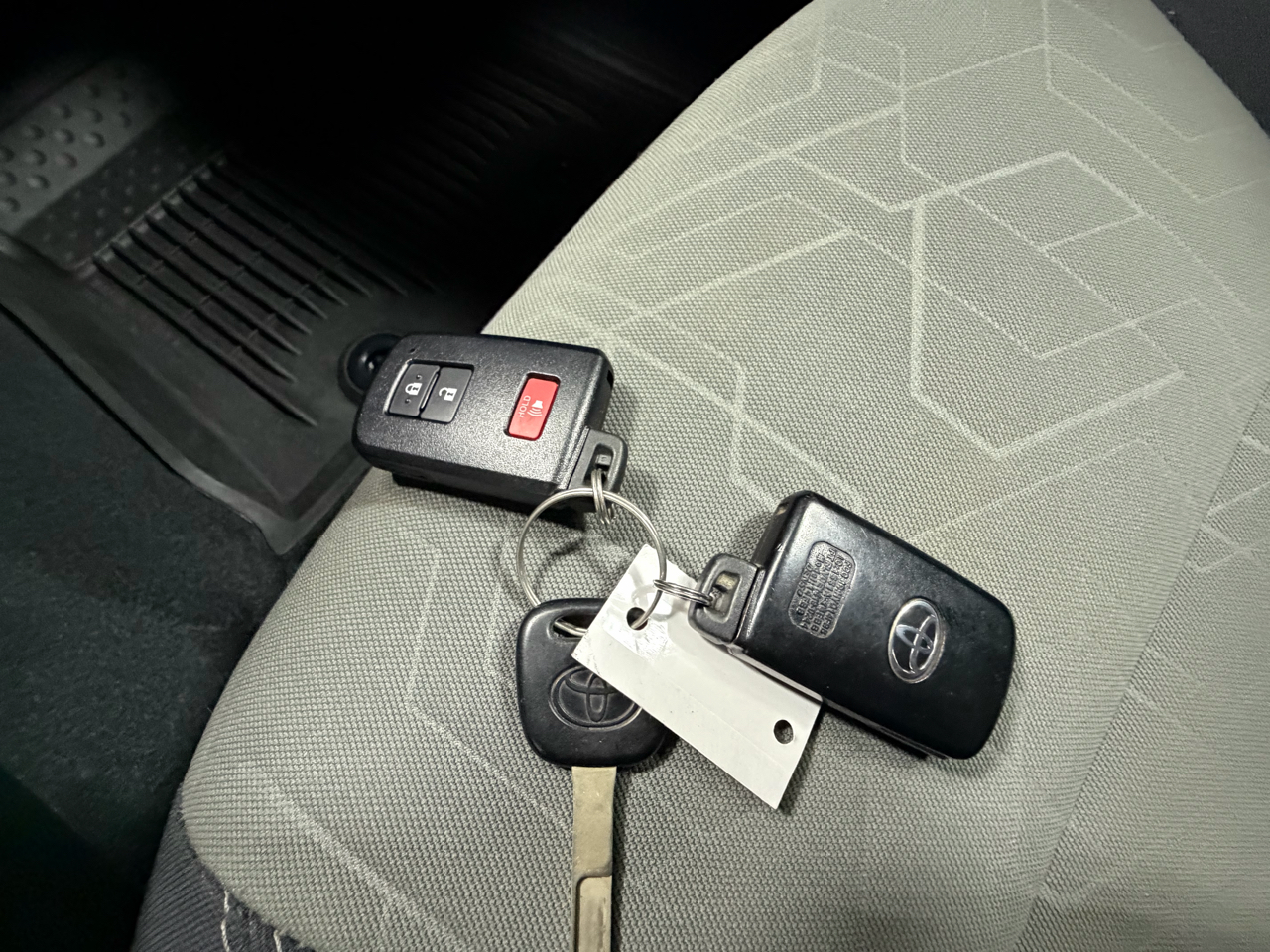 Toyota Tacoma 4WD Double Cab V6 AT TRD Off Road (Natl) 2021