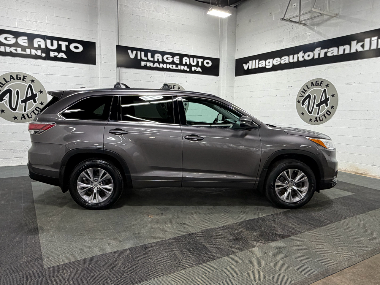 Toyota Highlander XLE AWD V6 2015