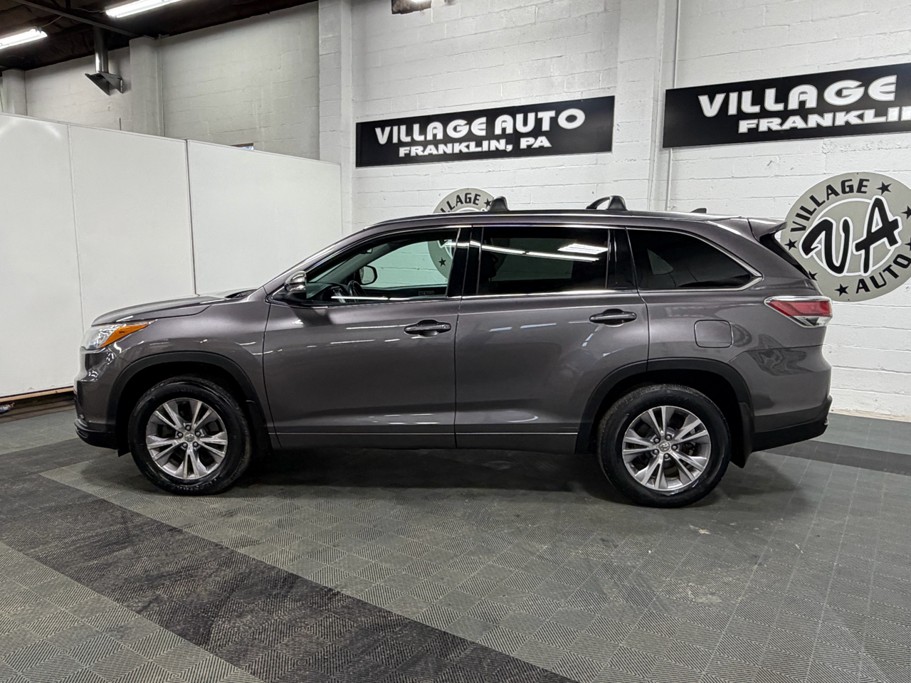 Toyota Highlander XLE AWD V6 2015