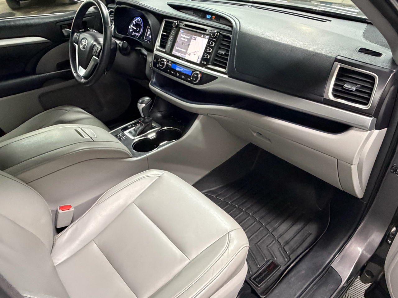 Toyota Highlander XLE AWD V6 2015