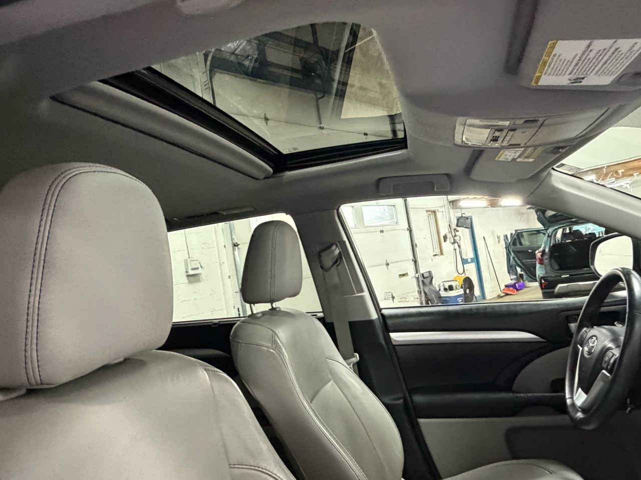 Toyota Highlander XLE AWD V6 2015