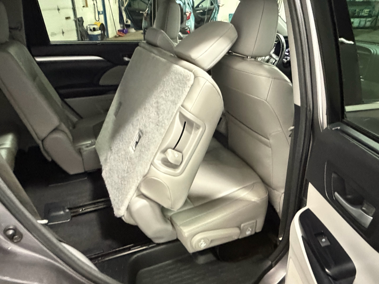 Toyota Highlander XLE AWD V6 2015