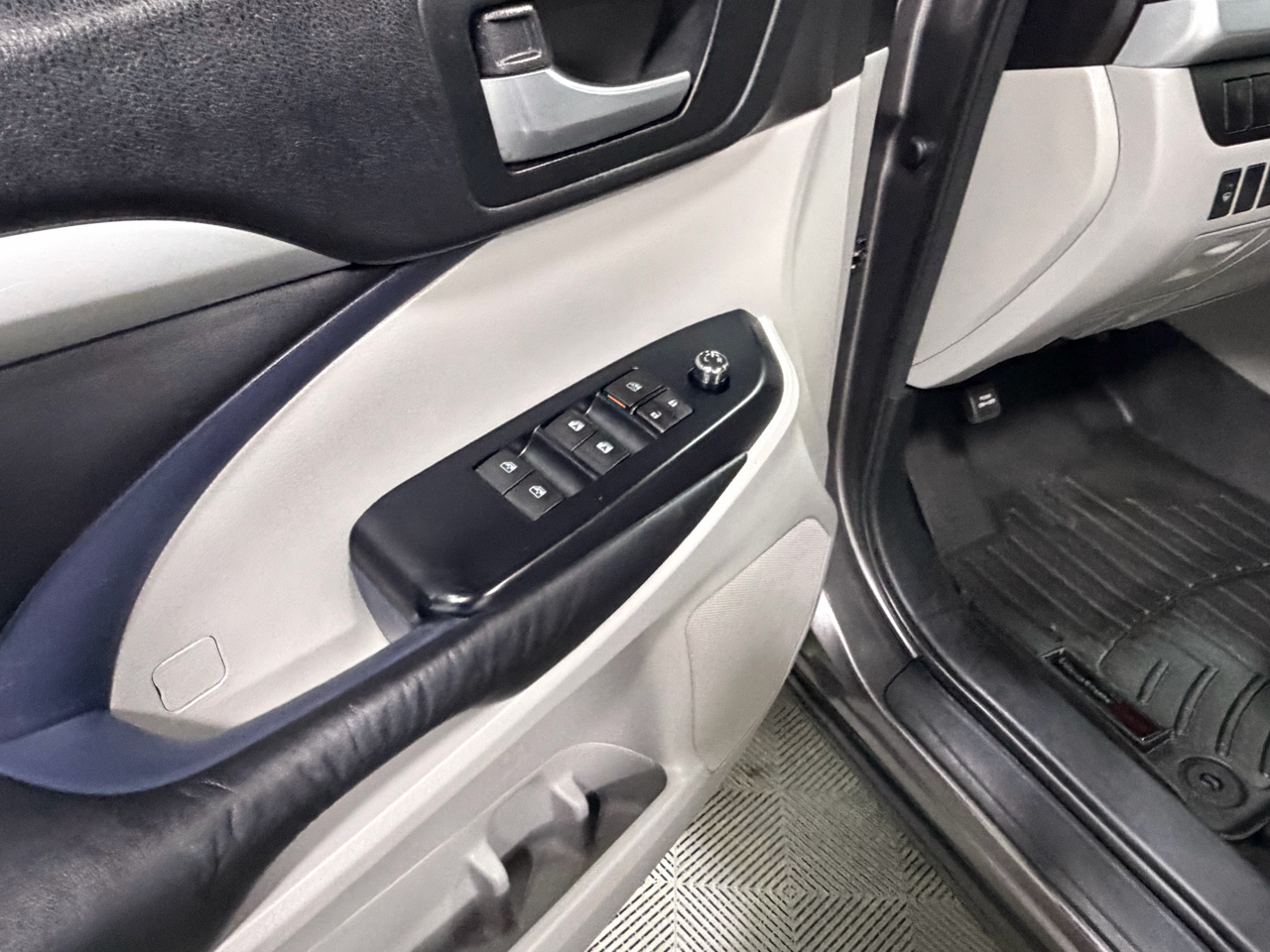 Toyota Highlander XLE AWD V6 2015