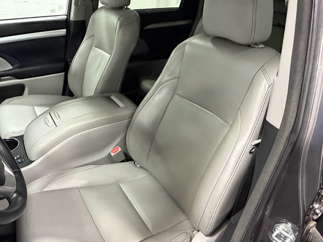 Toyota Highlander XLE AWD V6 2015