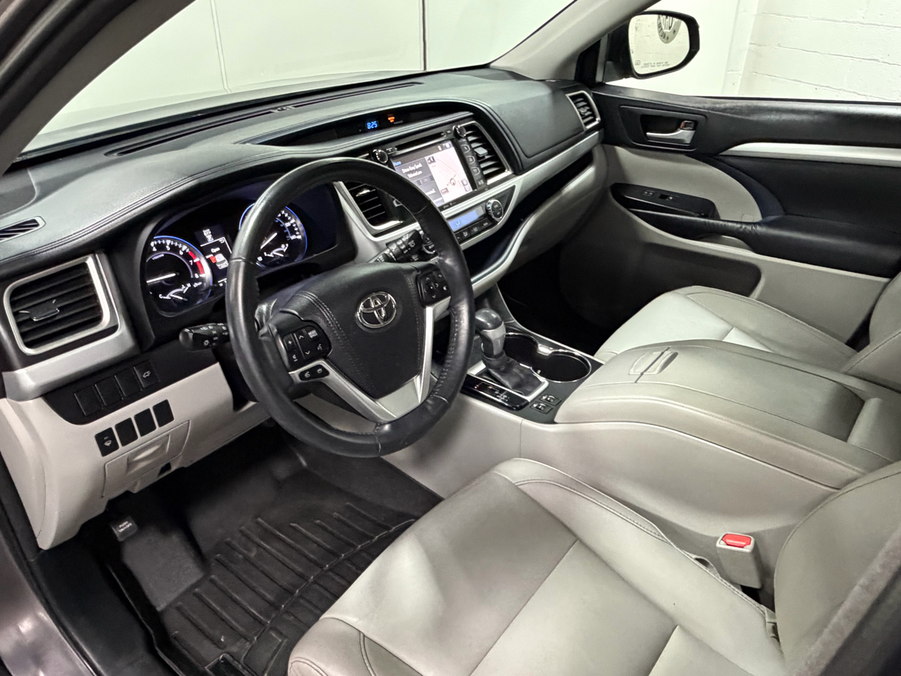 Toyota Highlander XLE AWD V6 2015