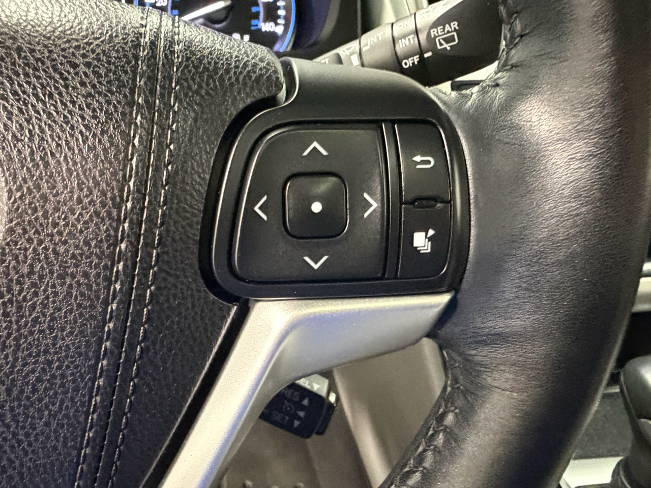 Toyota Highlander XLE AWD V6 2015