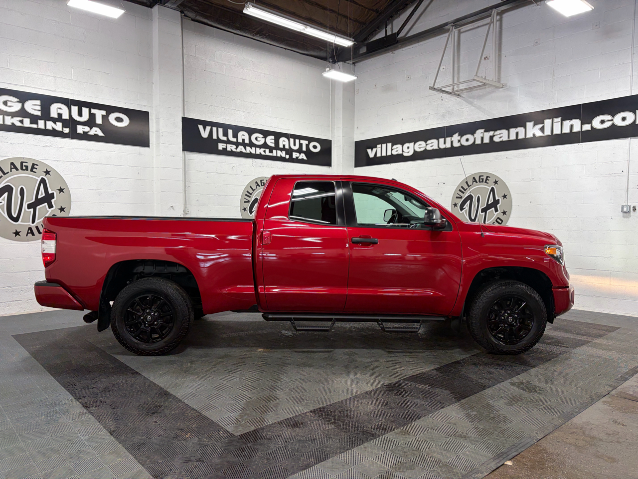 Toyota Tundra SR5 5.7L V8 FFV Double Cab 4WD 2019