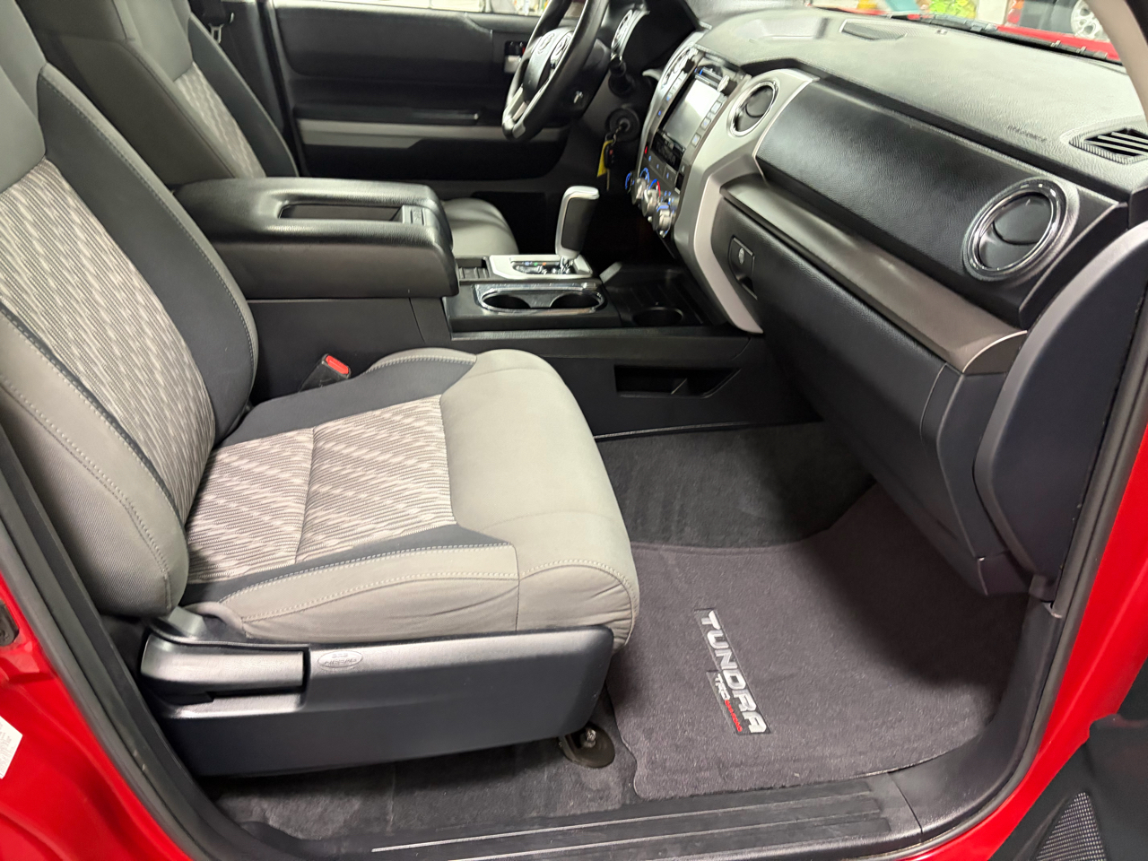 Toyota Tundra SR5 5.7L V8 FFV Double Cab 4WD 2019