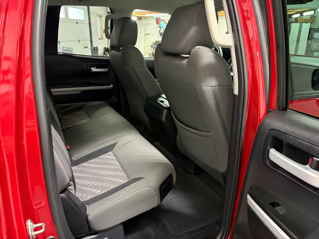 Toyota Tundra SR5 5.7L V8 FFV Double Cab 4WD 2019