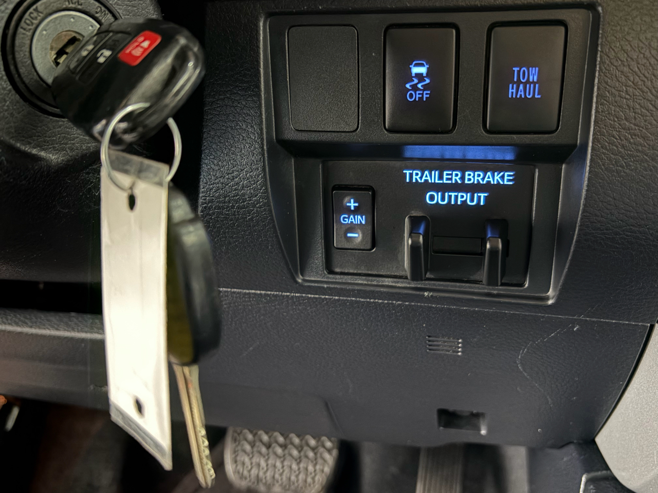 Toyota Tundra SR5 5.7L V8 FFV Double Cab 4WD 2019