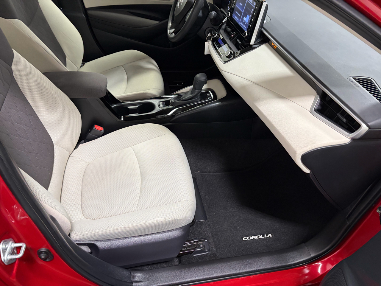 Toyota Corolla LE 2021