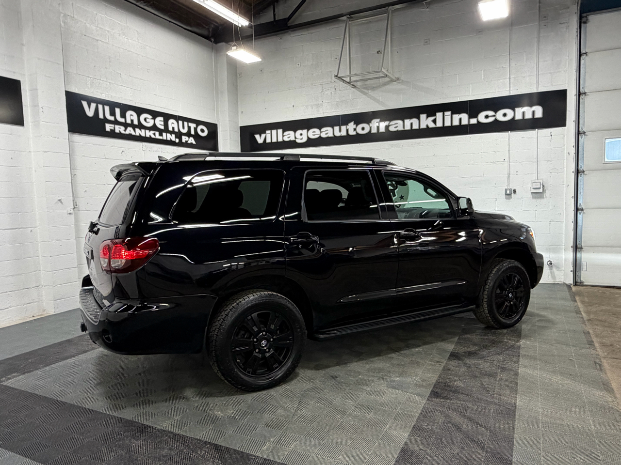 Toyota Sequoia TRD Sport 4WD 2018