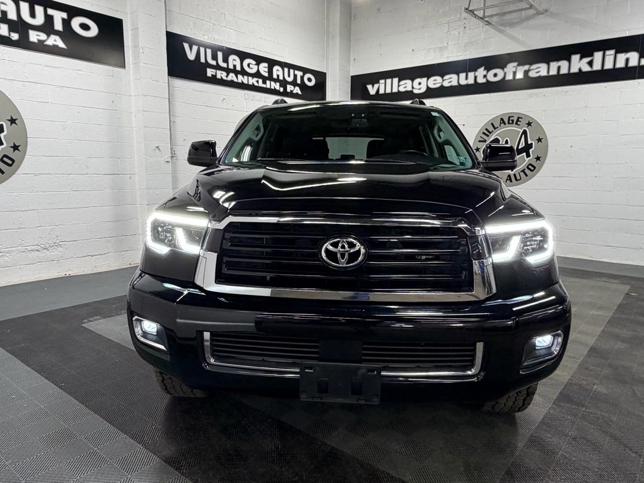 Toyota Sequoia TRD Sport 4WD 2018