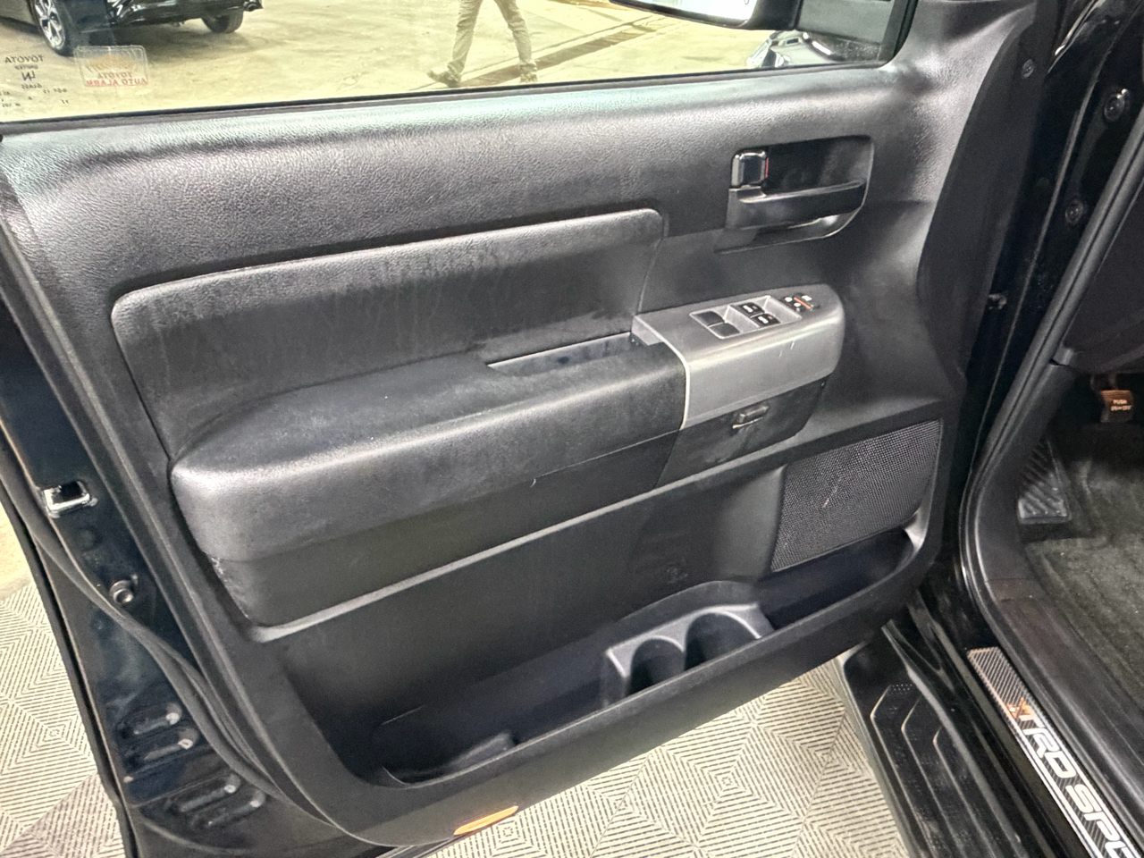 Toyota Sequoia TRD Sport 4WD 2018