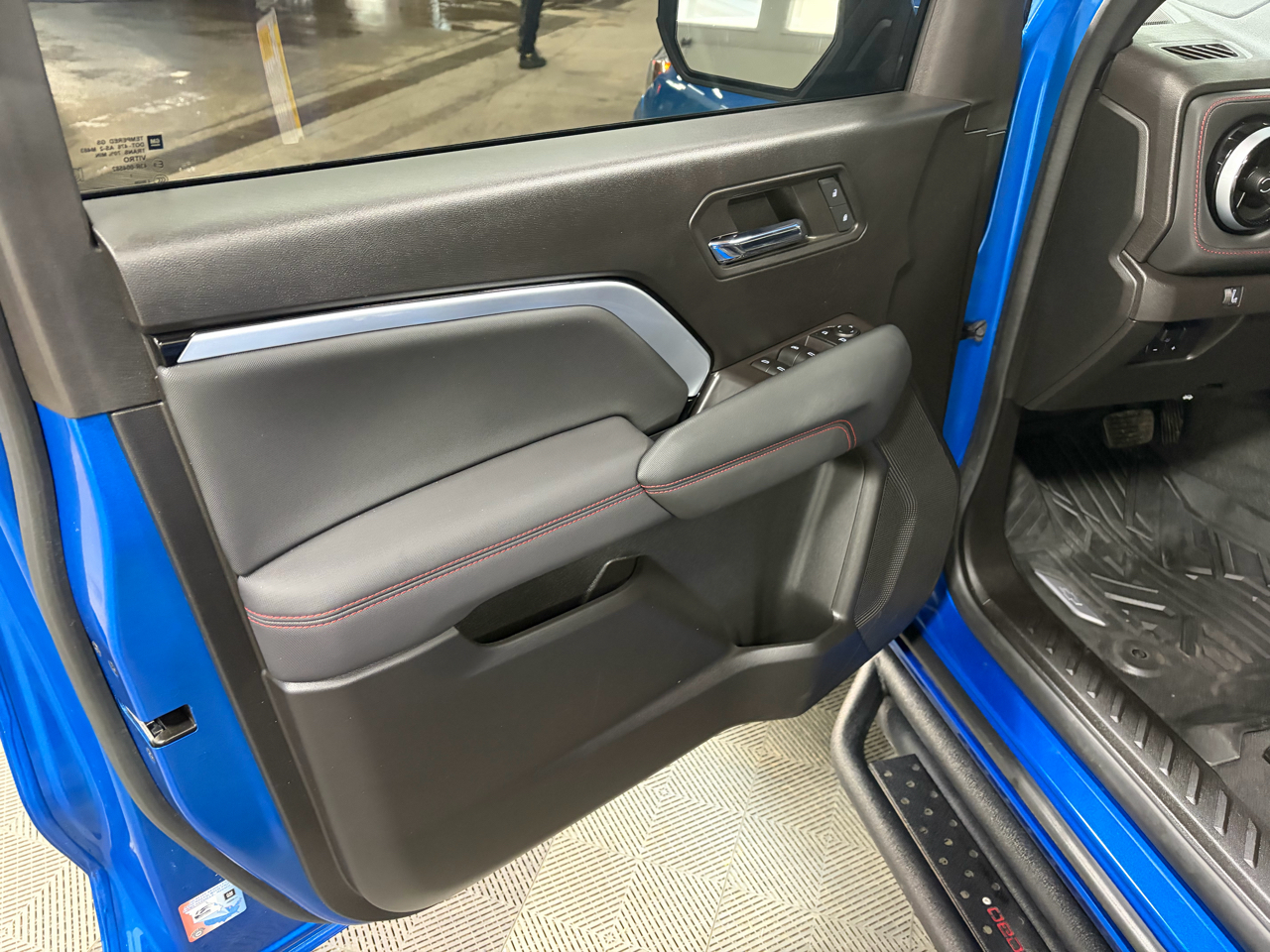 Chevrolet Colorado 1LT Crew Cab 4WD 2023