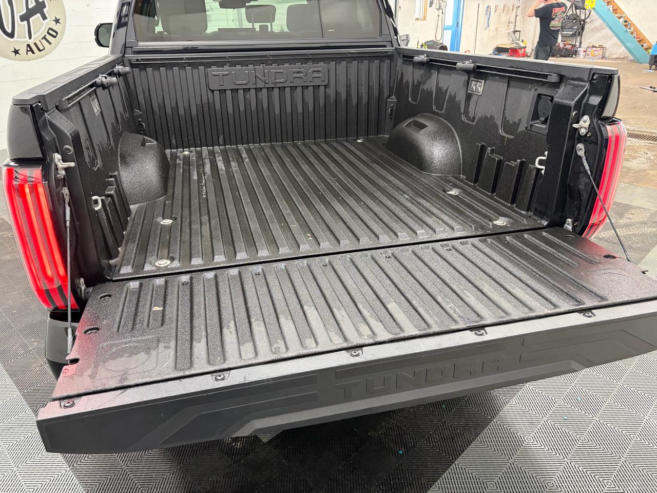 Toyota Tundra Limited CrewMax 4WD 2024