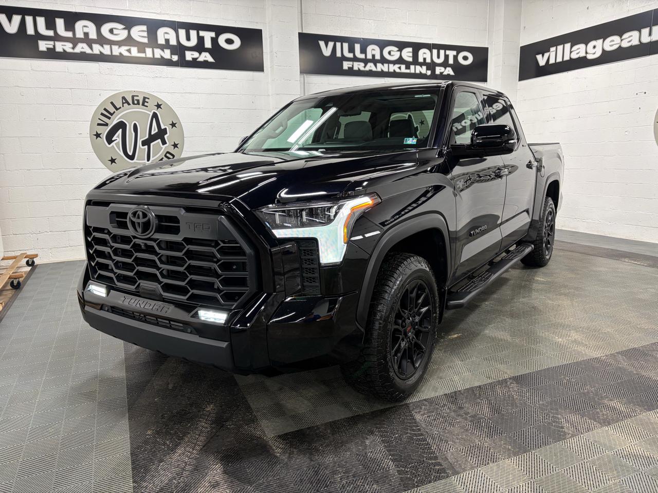 Toyota Tundra Limited CrewMax 4WD 2024