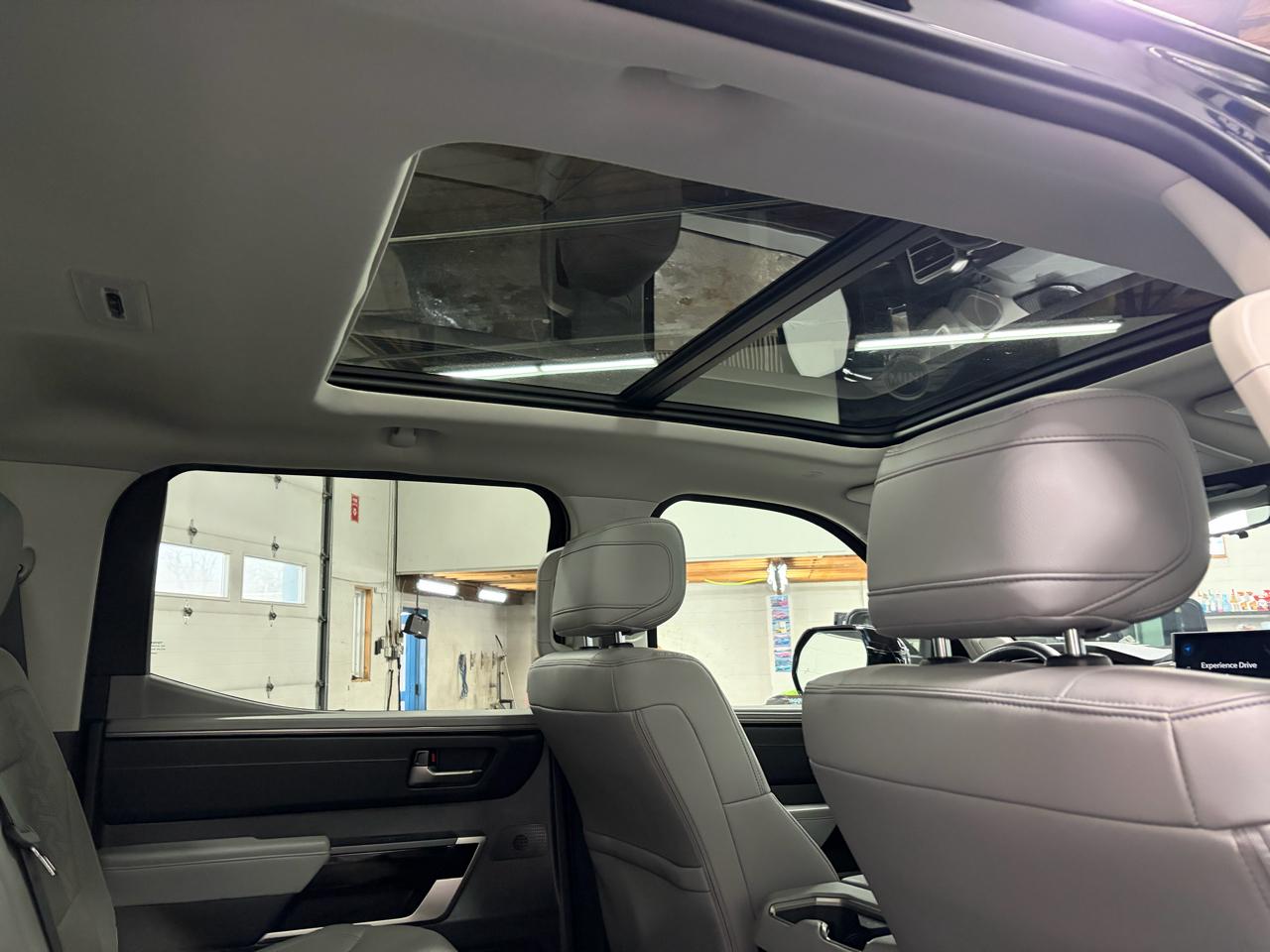 Toyota Tundra Limited CrewMax 4WD 2024