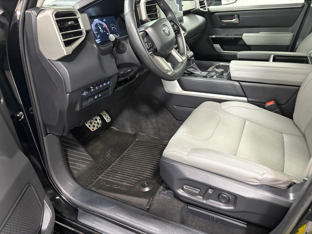 Toyota Tundra Limited CrewMax 4WD 2024