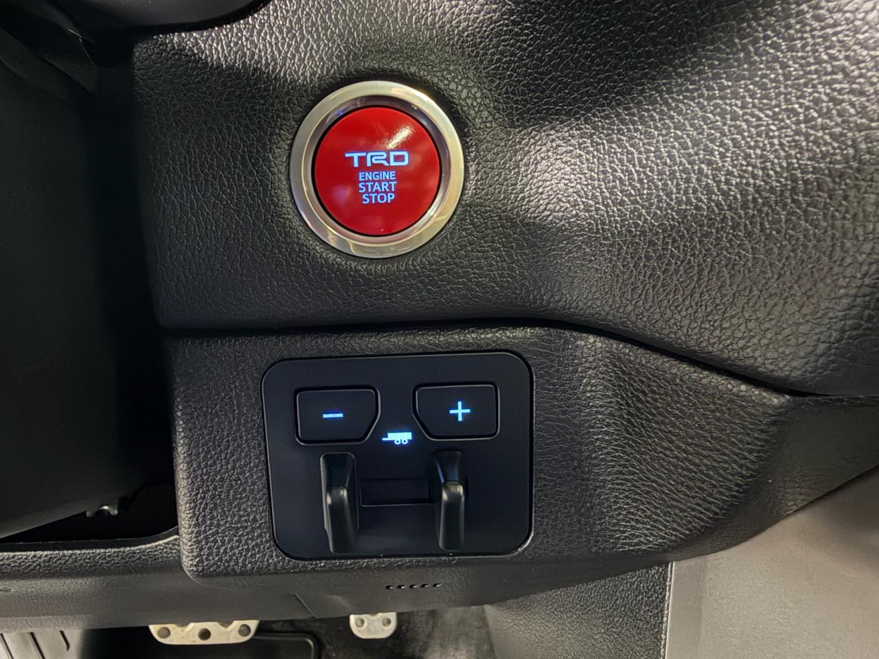 Toyota Tundra Limited CrewMax 4WD 2024