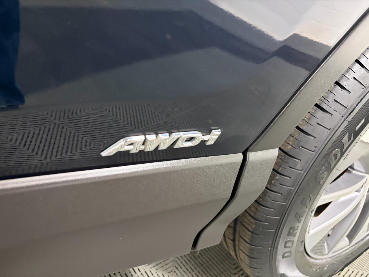 Toyota RAV4 Hybrid XLE 2017