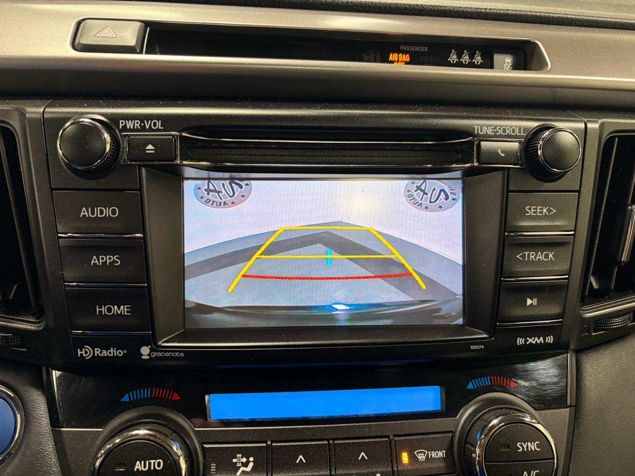 Toyota RAV4 Hybrid XLE 2017