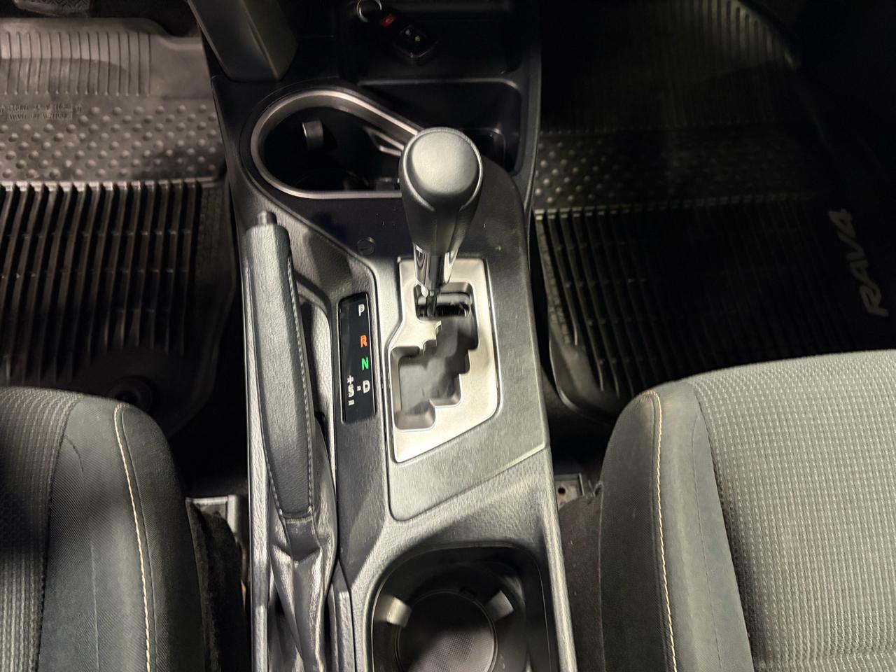 Toyota RAV4 Hybrid XLE 2017