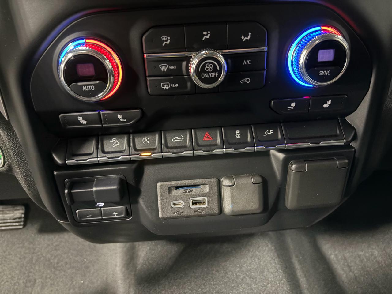 GMC Sierra 1500 4WD Double Cab 147" SLE 2020