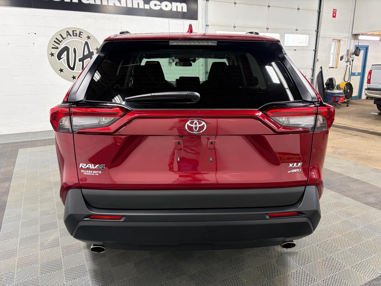 Toyota RAV4 XLE AWD 2024