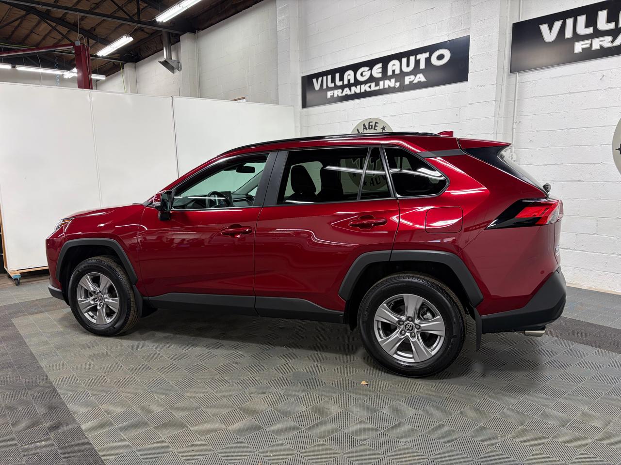 Toyota RAV4 XLE AWD 2024