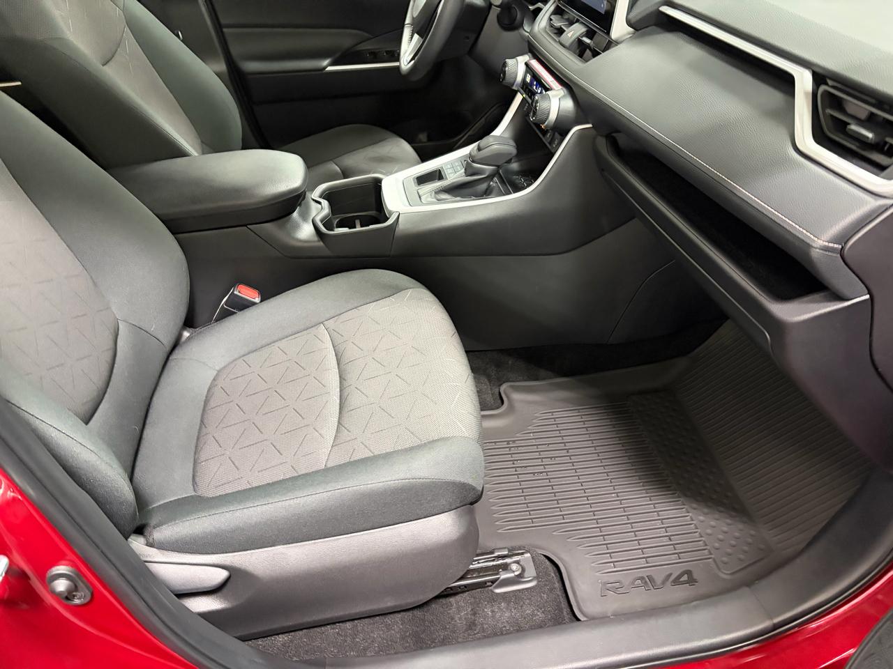 Toyota RAV4 XLE AWD 2024