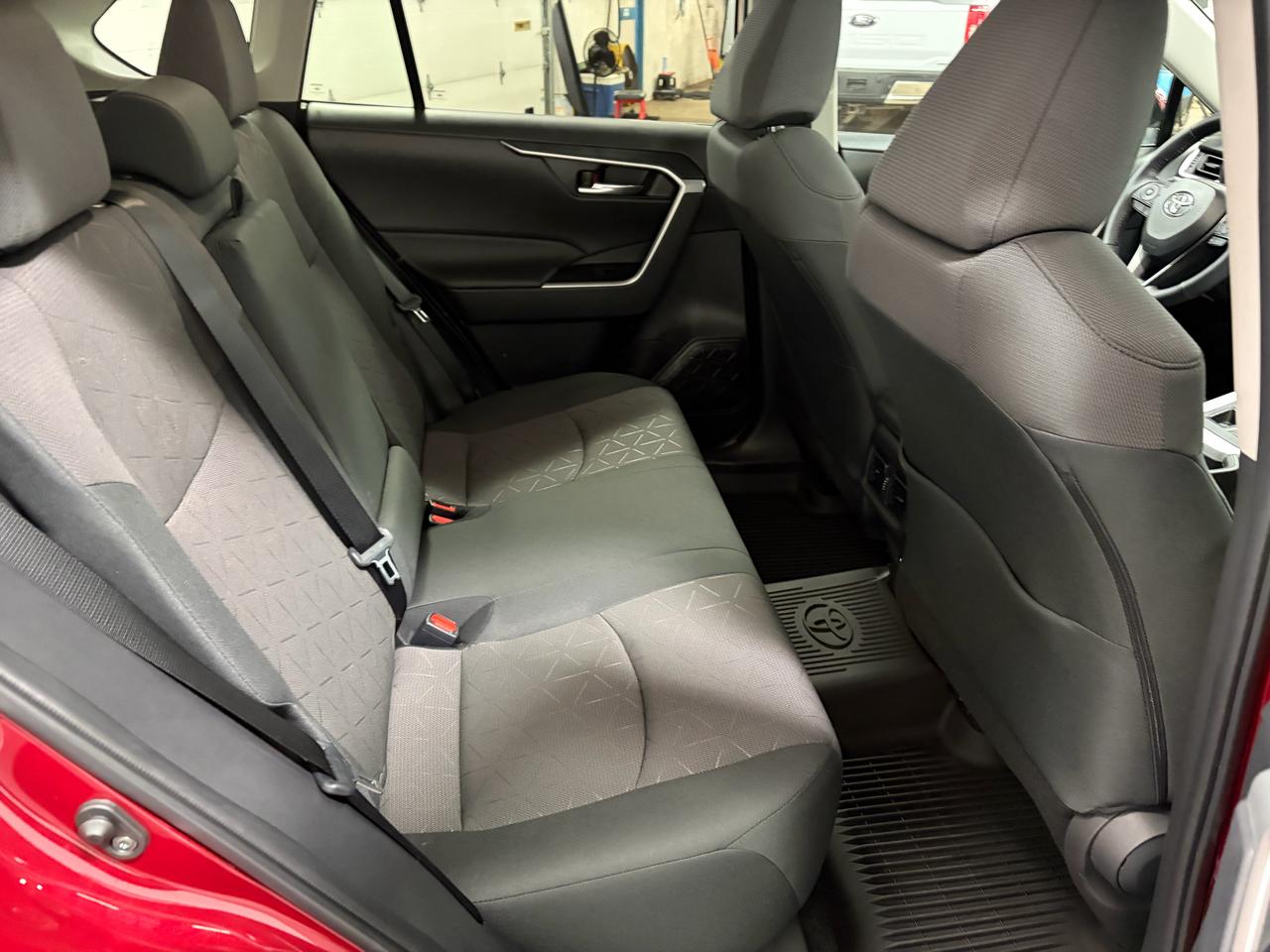 Toyota RAV4 XLE AWD 2024