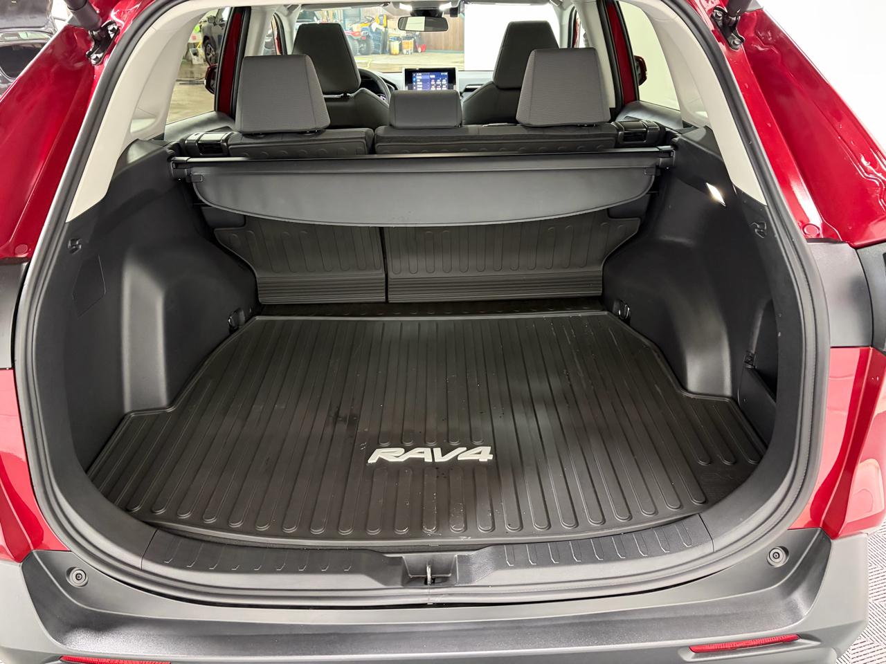 Toyota RAV4 XLE AWD 2024