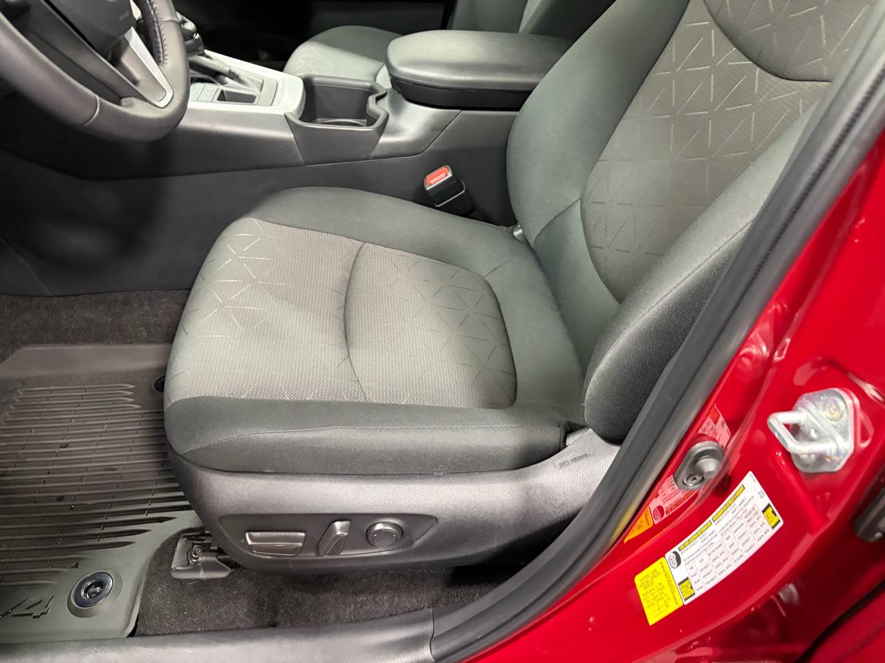 Toyota RAV4 XLE AWD 2024