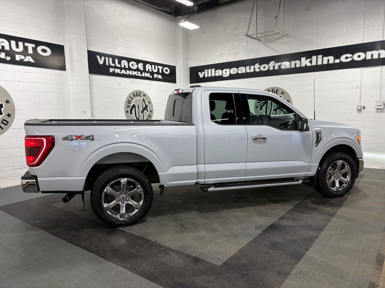 Ford F-150 4WD SuperCab 133" XLT 2022