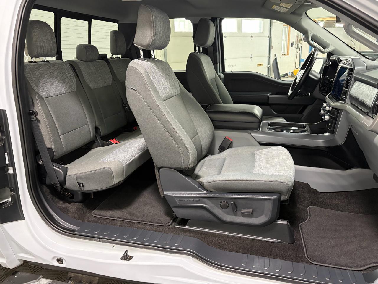 Ford F-150 4WD SuperCab 133" XLT 2022