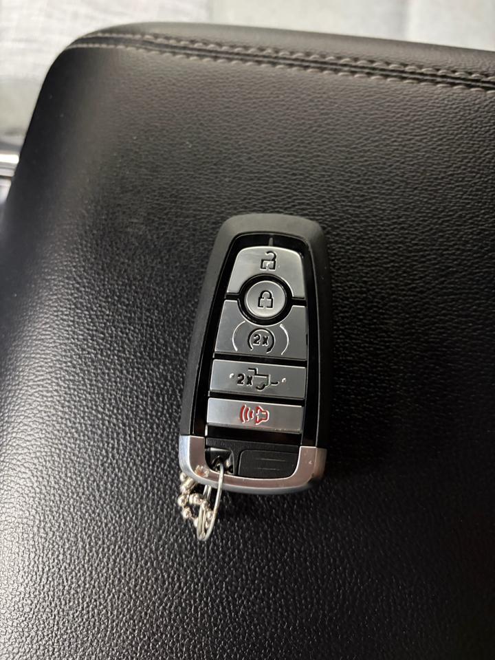 Ford F-150 4WD SuperCab 133" XLT 2022