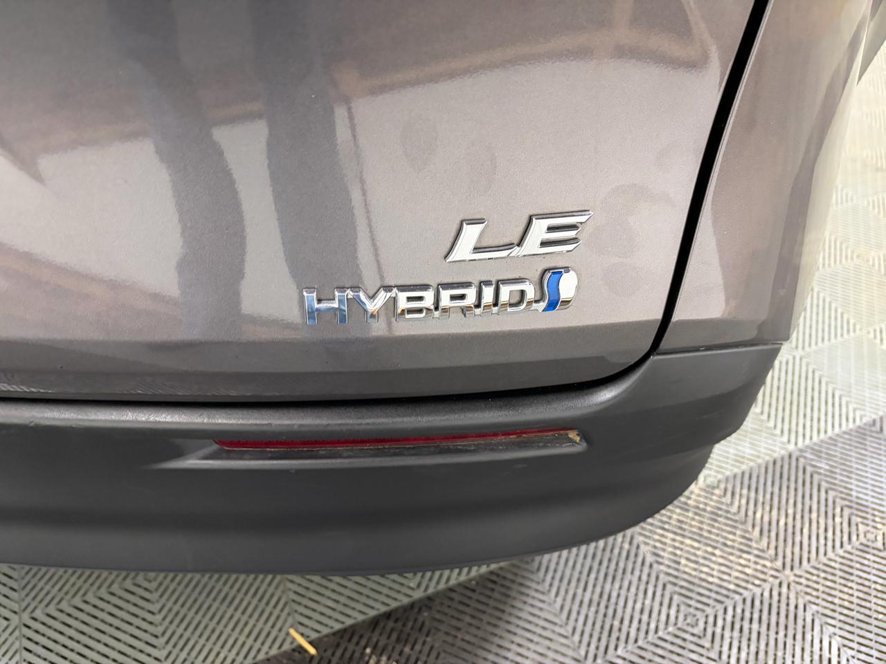 Toyota Sienna LE 8-Passenger AWD 2021