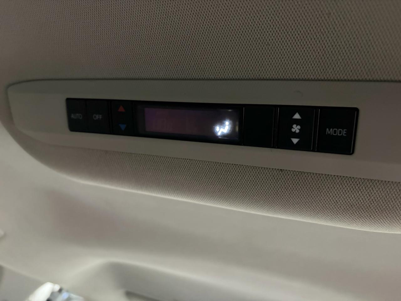 Toyota Sienna LE 8-Passenger AWD 2021