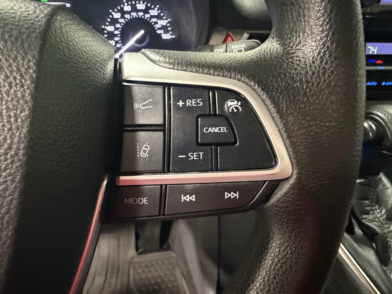 Toyota Sienna LE 8-Passenger AWD 2021