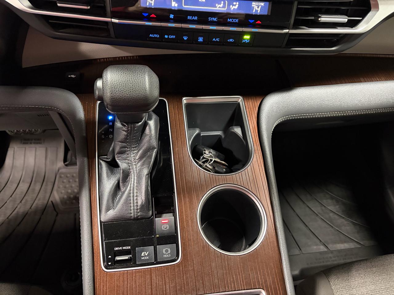 Toyota Sienna LE 8-Passenger AWD 2021