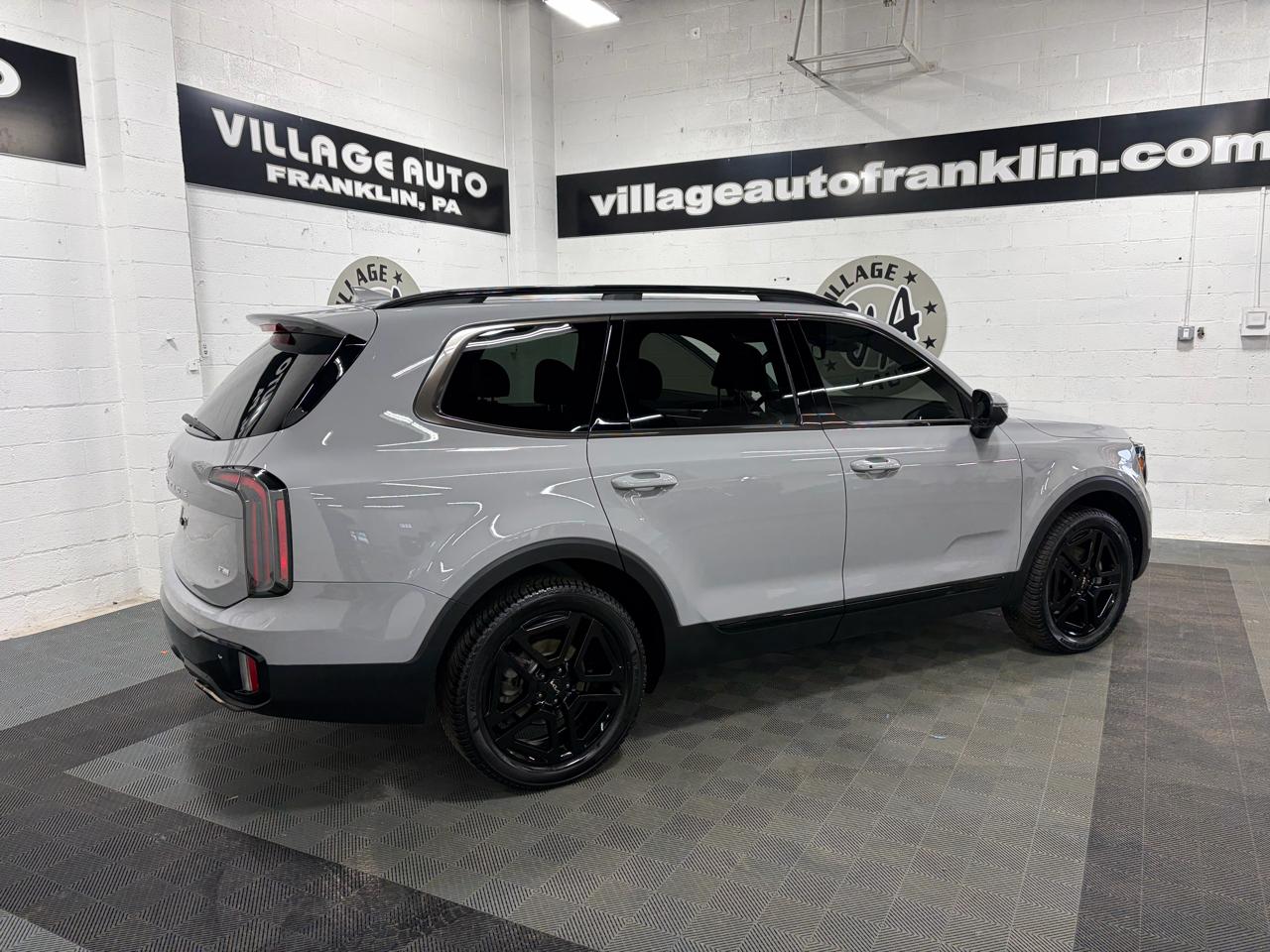 Kia Telluride EX X-Line AWD 2024