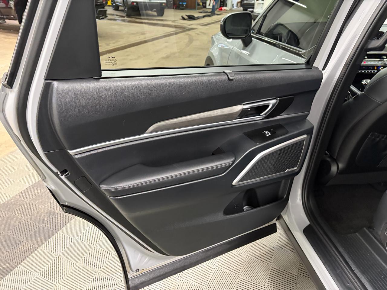 Kia Telluride EX X-Line AWD 2024