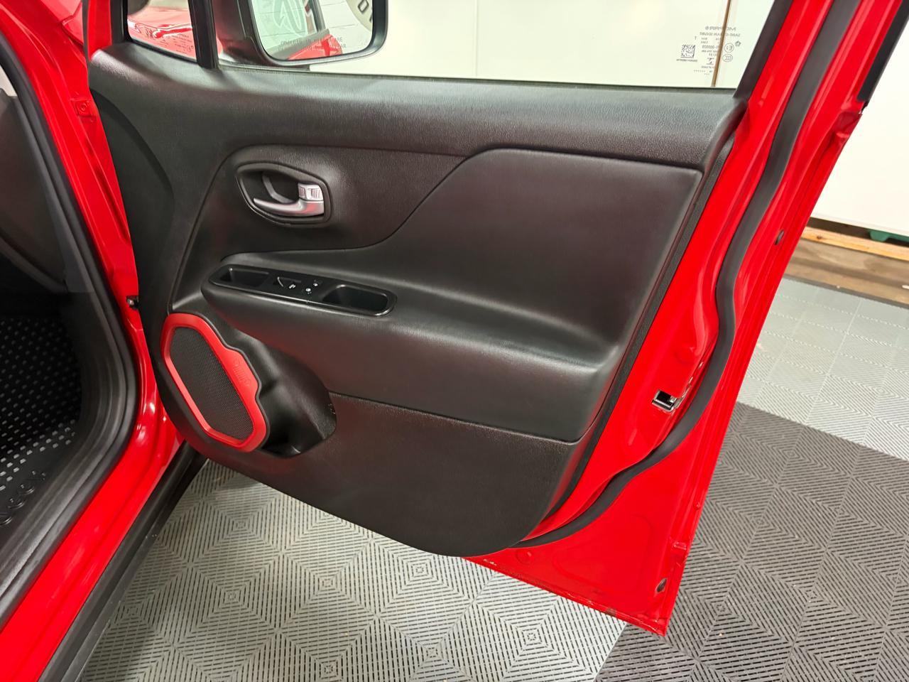 Jeep Renegade Trailhawk 2016