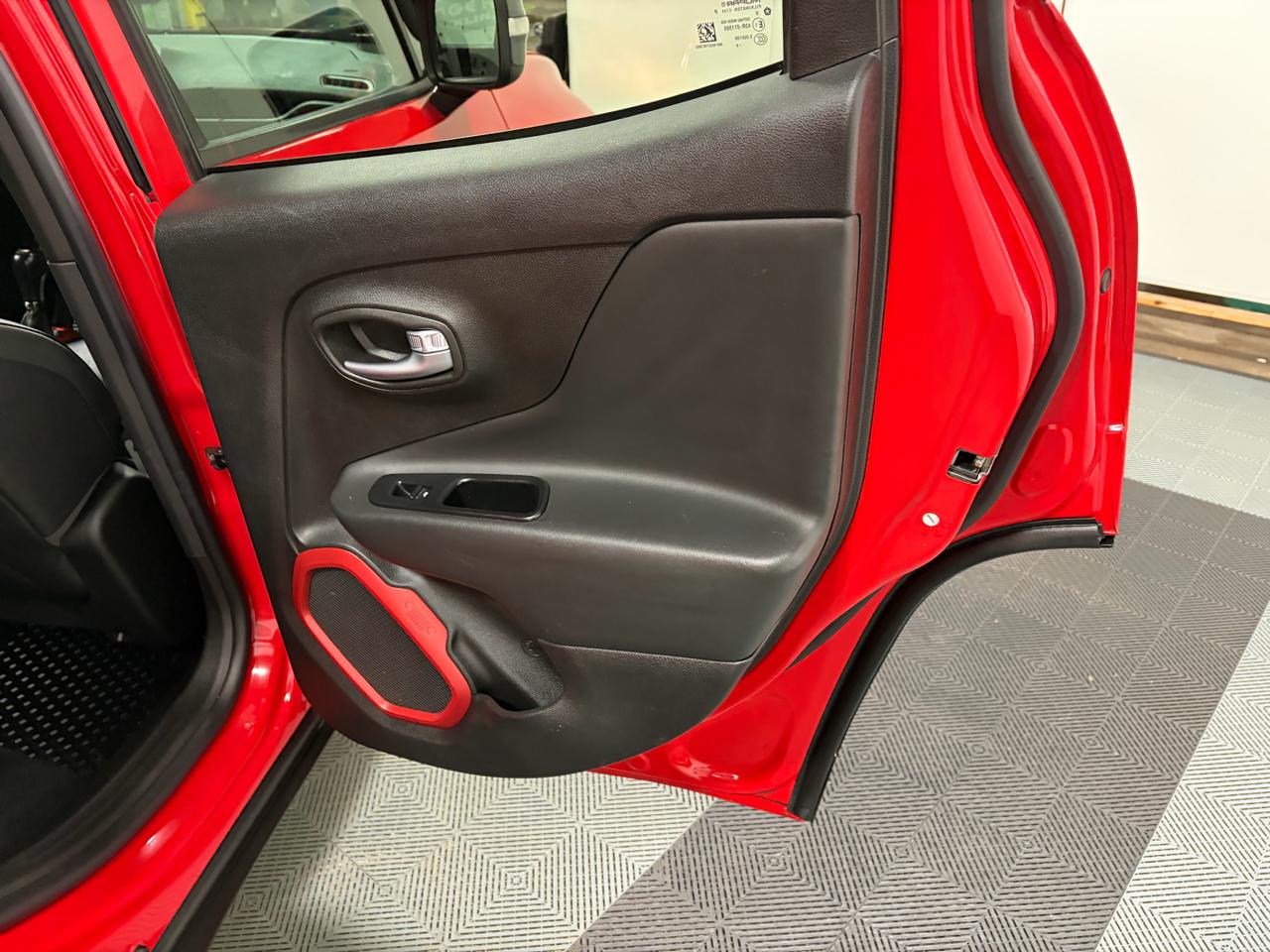 Jeep Renegade Trailhawk 2016