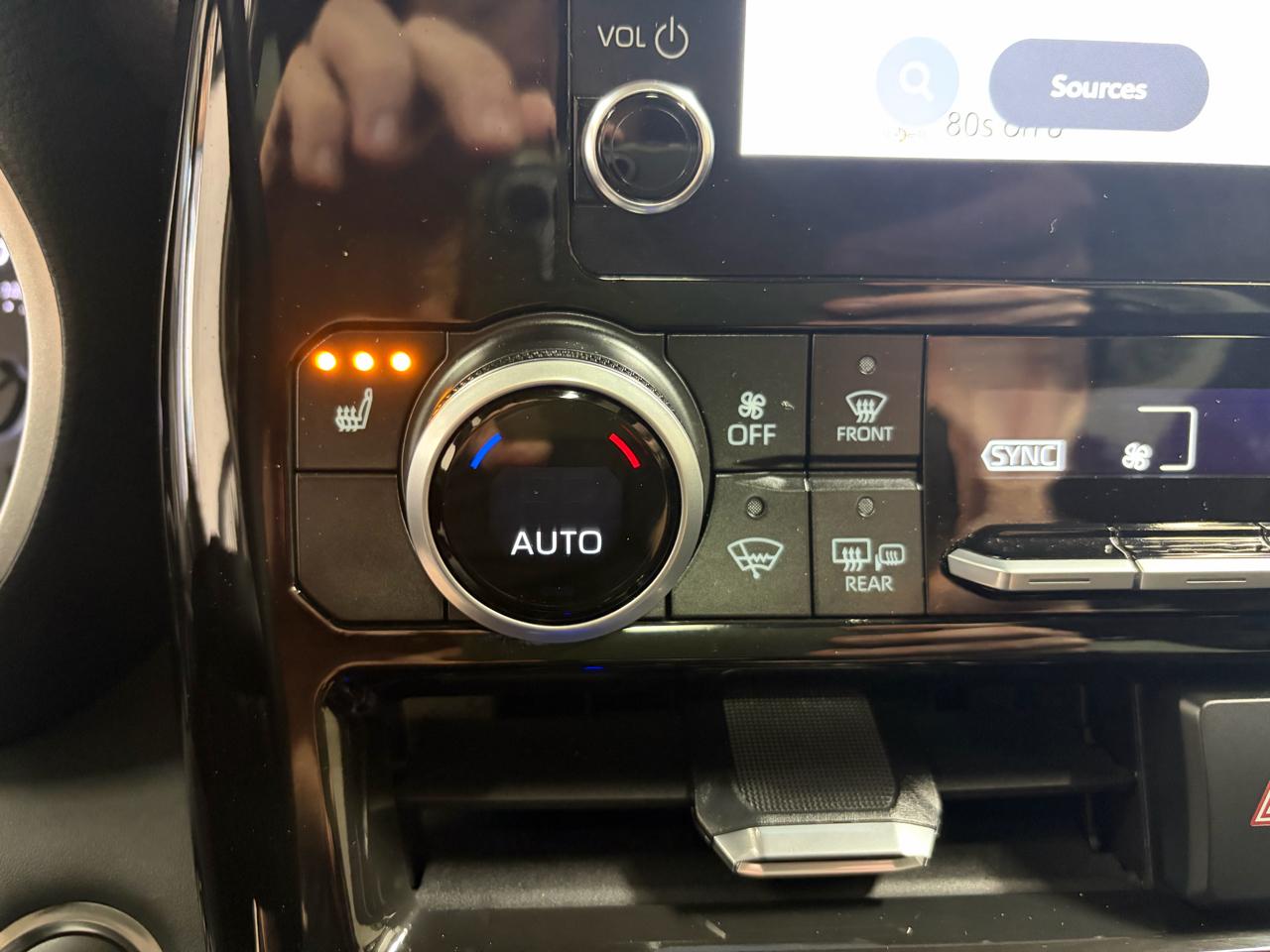 Toyota Highlander XLE AWD (Natl) 2025